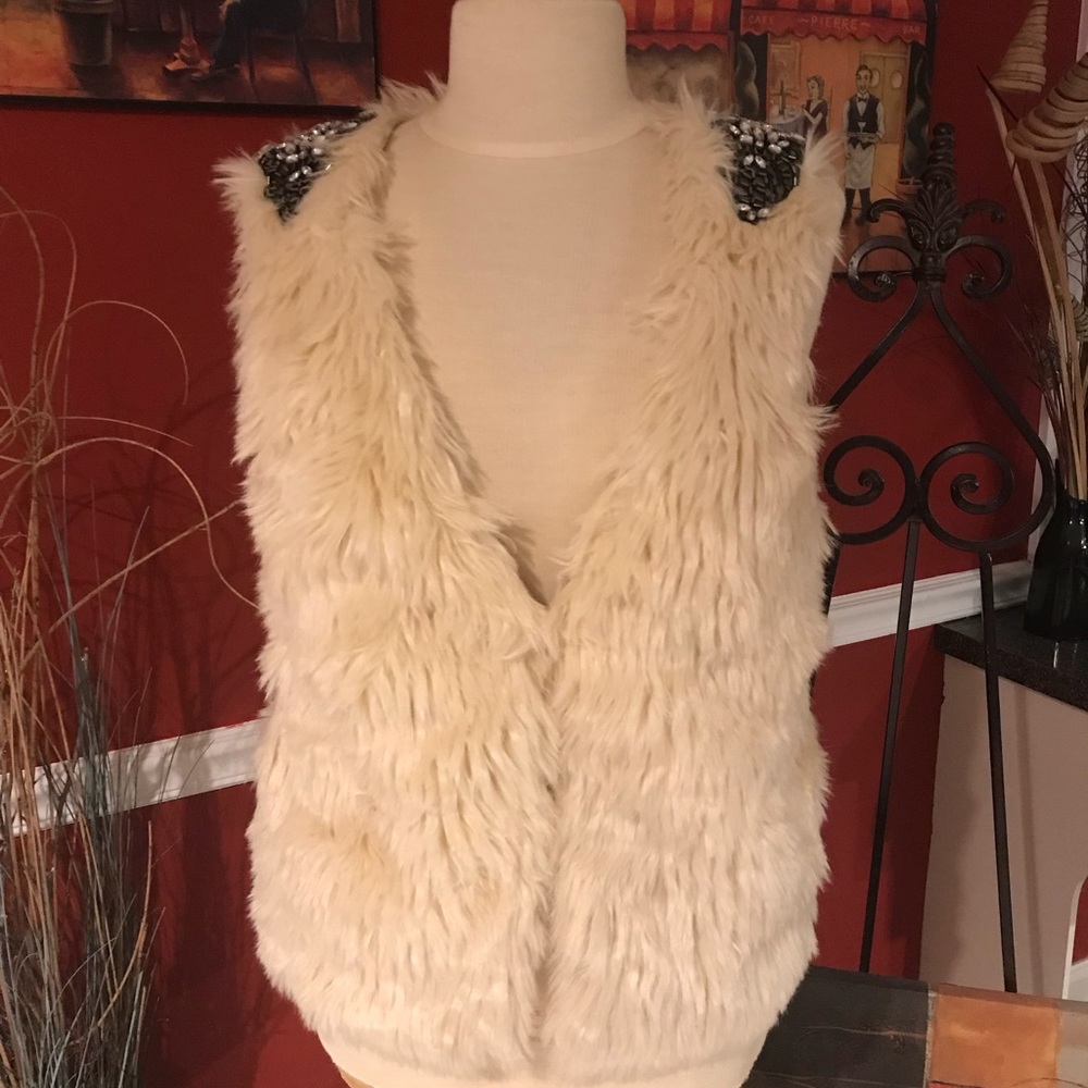 Fur vest